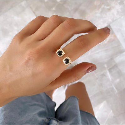 טבעת  דיאנה שחורה זהובה (6119108706470)