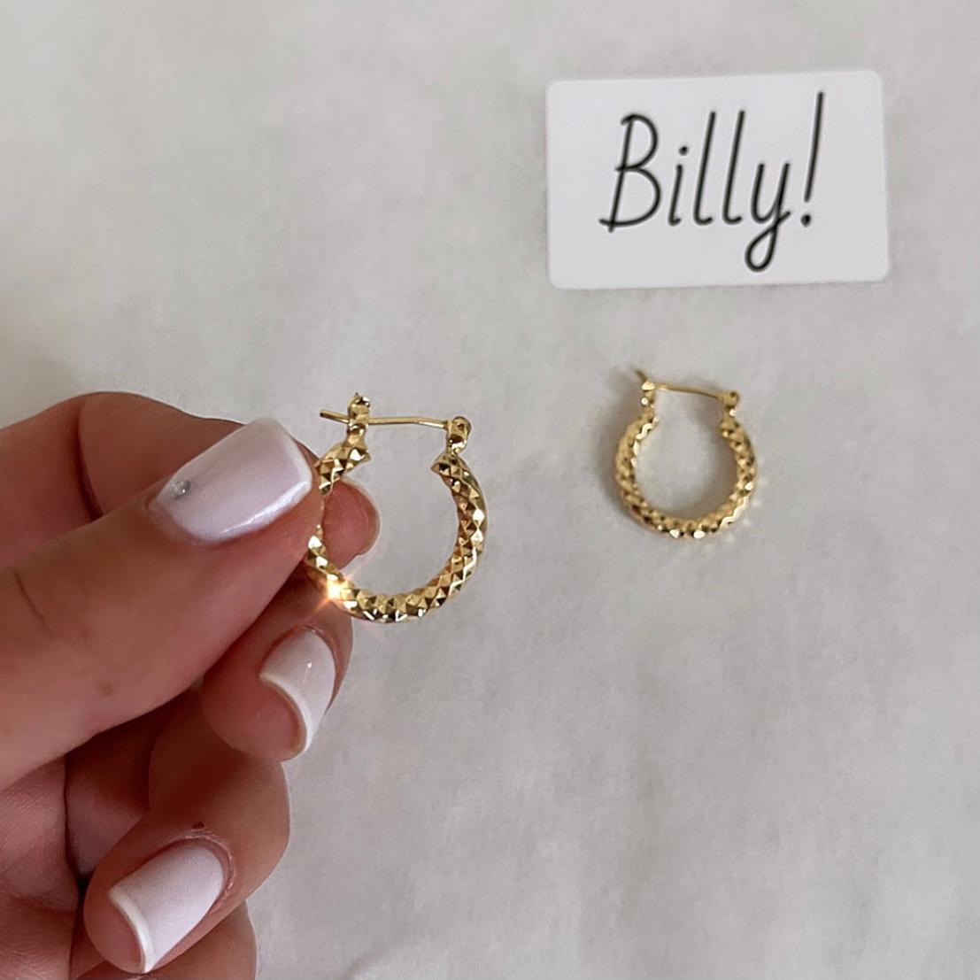 עגיל יהלומית לייזר זהוב (6631659241638)